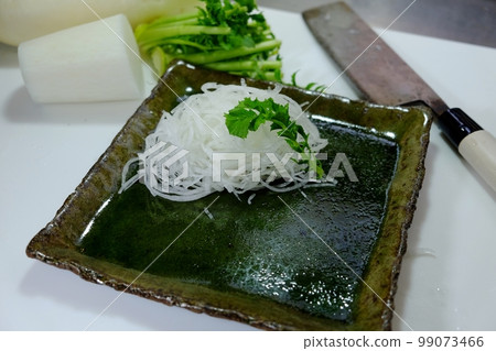 make sashimi tsuma make sashimi tsuma 99073466