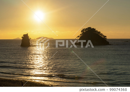 Flower Garden Beach 99074368