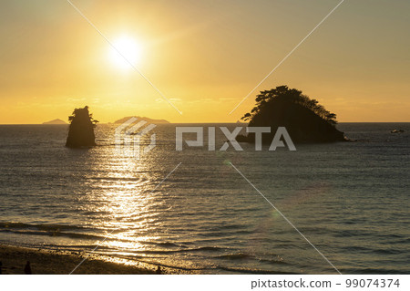 Flower Garden Beach 99074374