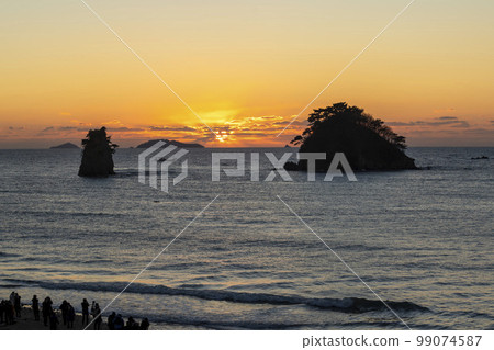 Flower Garden Beach 99074587