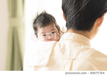 Family baby and dad Family baby and dad 99075764