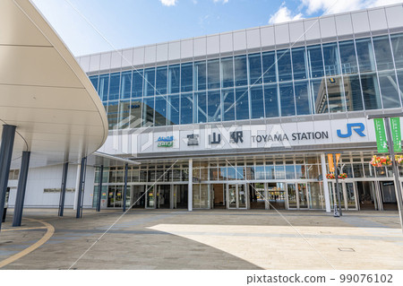 Toyama City, Toyama Prefecture, JR Toyama Station North Exit on a sunny day 99076102