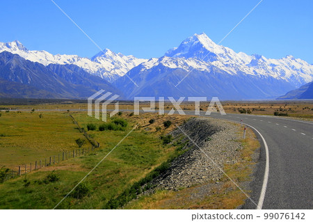 Fairlie to Tekapo Road, Canterbury, New Zealand South Island dramatic landscape Fairlie to Tekapo Road, Canterbury, New Zealand South Island dramatic landscape 99076142