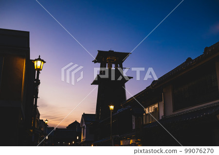 冬日黃昏的川越,金月通,鐘聲之光和傍晚的天空 a-2 高飽和度啞光感 冬日黃昏的川越,金月通,鐘聲之光和傍晚的天空 a-2 高飽和度啞光感 99076270