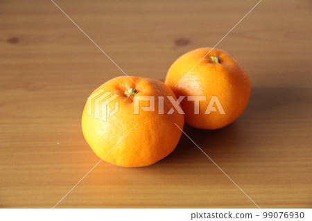 Ponkan on the table Ponkan on the table 99076930