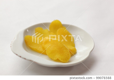 Rustic pickled radish 99078388