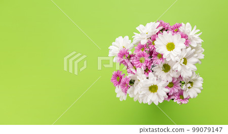 Colorful daisy flowers bouquet Colorful daisy flowers bouquet 99079147