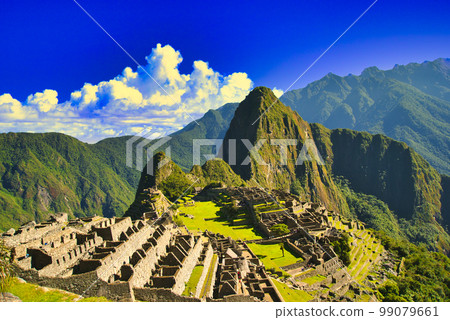欣賞印加帝國浮城馬丘比丘遺址的絕佳景色 99079661