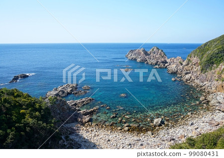 清澈湛藍的大海和海岸的風景 白濱町 Koishinohana Ver1 99080431
