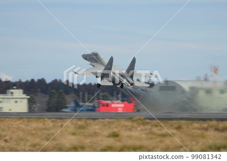 Indian Air Force Sukhoi Su-30MKI takeoff Indian Air Force Sukhoi Su-30MKI takeoff 99081342