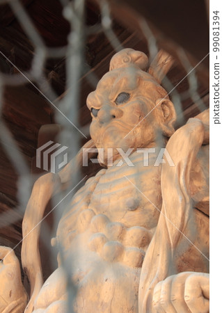 Shikoku Sacred Site No. 77 Fudasho "Doryuji Temple" Kongo Rikishi Statue 99081394