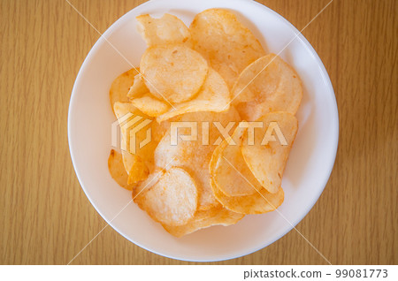 Potato chips Ingredient image Potato chips Ingredient image 99081773