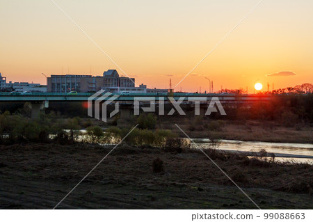 Sunset landscape 99088663