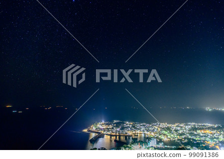 伊豆稻取夜景（靜岡縣賀茂郡東伊豆町） 99091386