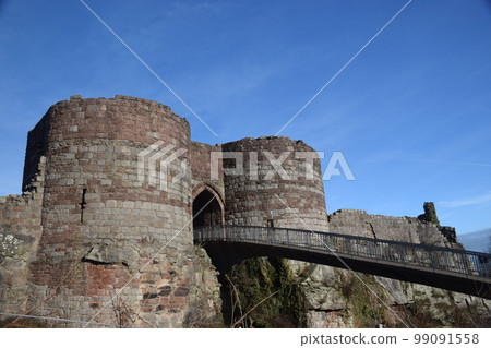 British rocky mountain old castle Beeston Castle (Sandstone rocky mountain) and bridge 99091558