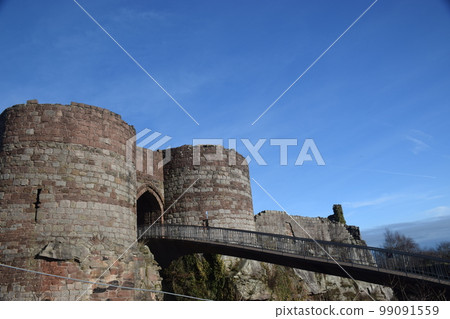 British rocky mountain old castle Beeston Castle (Sandstone rocky mountain) and bridge British rocky mountain old castle Beeston Castle (Sandstone rocky mountain) and bridge 99091559