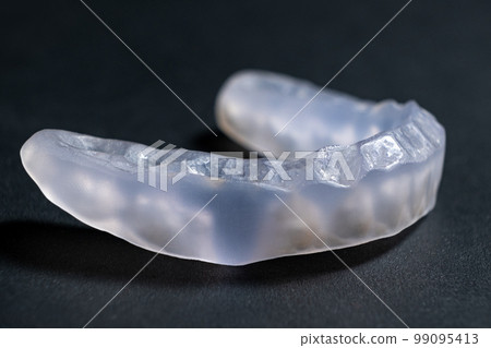 Dental mouthguard, splint for the treatment of dysfunction of the temporomandibular joints, bruxism, malocclusion, to relax the muscles of the jaw. 99095413