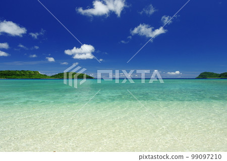 Ida Beach, Iriomote Island, Okinawa Prefecture Ida Beach, Iriomote Island, Okinawa Prefecture 99097210