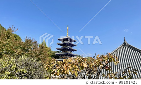 以富饒著稱的兵庫縣寶塚市中山寺五層寶塔 以富饒著稱的兵庫縣寶塚市中山寺五層寶塔 99101423