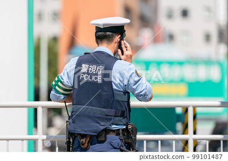 一名警察 99101487