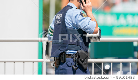 一名警察 99101488