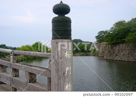 Himeji Castle Sakuramon Bridge Himeji Castle Sakuramon Bridge 99102097