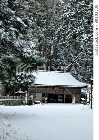 Fudo Sakaguchi Nyonindo (Koya-cho, Wakayama Prefecture) 99103339