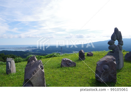 ruins in nature 99105061