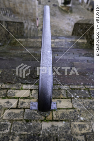 Wet metal railing Wet metal railing 99105167