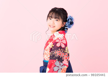 Elementary school girl in hakama Elementary school girl in hakama 99105441