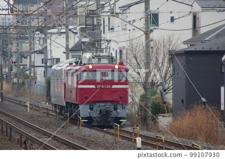 東北本線登呂站 EF81 和 Kaya 27 99107930