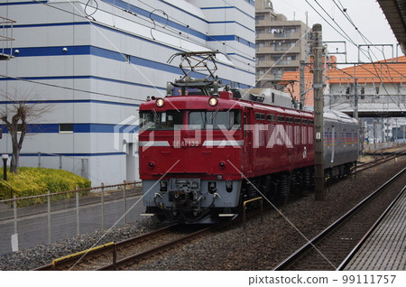 東北本線登呂站 EF81 和 Kaya 27 99111757