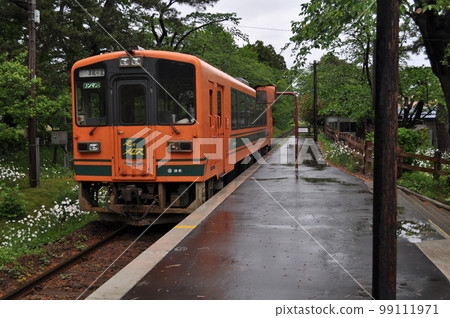 Tsugaru Railway Hadano Park Station 99111971