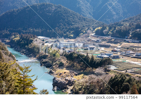 [高山本線] 飛騨川3號橋10節車廂特快飛騨 99117564