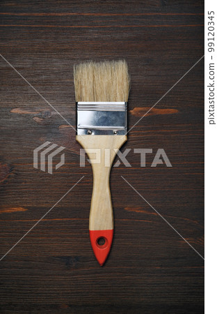 Brush on wood table Brush on wood table 99120345