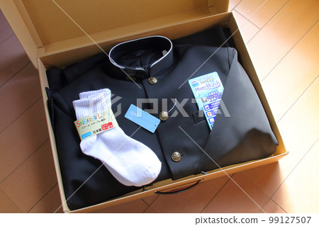 為升初中做準備的全新校服 為升初中做準備的全新校服 99127507