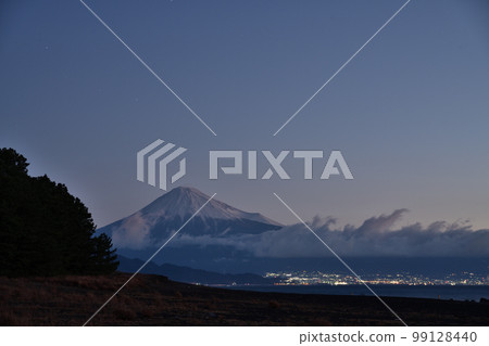 The stage of the legend of Hagoromo <Miho no Matsubara> 99128440