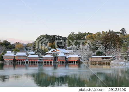 Winter scenery of Nagaoka Tenmangu 99128698