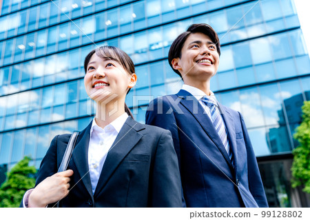 商務男女 99128802