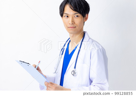 醫生白底男 99128855
