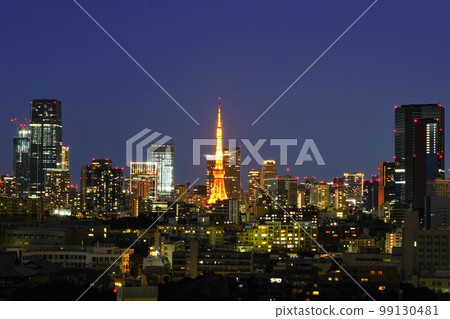 從新高輪格蘭王子大飯店看到的東京鐵塔和虎之門地區 99130481