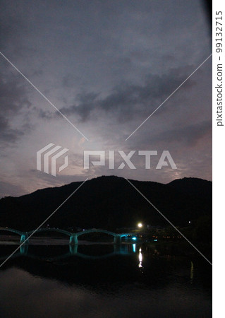 Kintaikyo Bridge at night light up Yokoyama, Iwakuni City, Yamaguchi Prefecture, Japan's landmark Kintaikyo Bridge 99132715