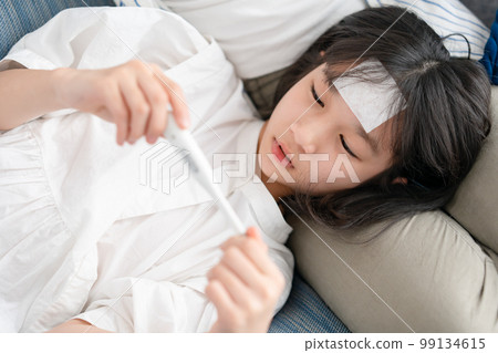 Thermometer fever cooling sheet girl Thermometer fever cooling sheet girl 99134615