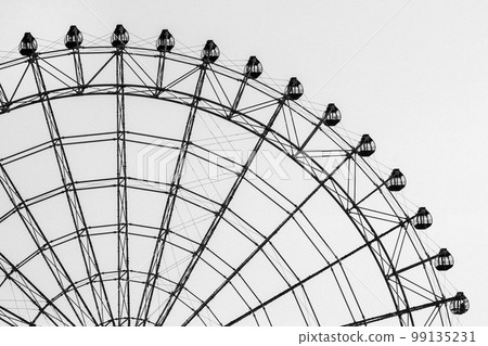 Monochrome Ferris wheel Monochrome Ferris wheel 99135231