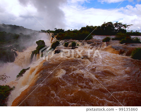 Devil's Throat B of Iguazu Falls from the Argentinian Side 99135860