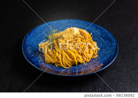 Sea urchin pasta, spaghetti photo Sea urchin pasta, spaghetti photo 99136092