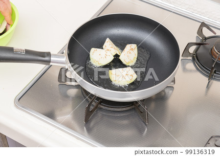 [做炸茄子炒茄子] 99136319