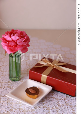 Valentine image 99138623