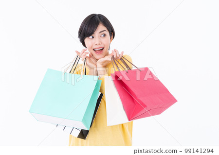 年輕女人購物 99141294