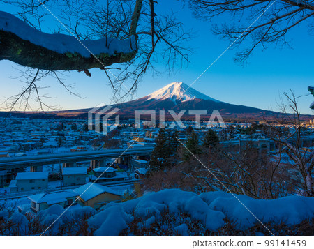 Snowscape and Mount Fuji 99141459